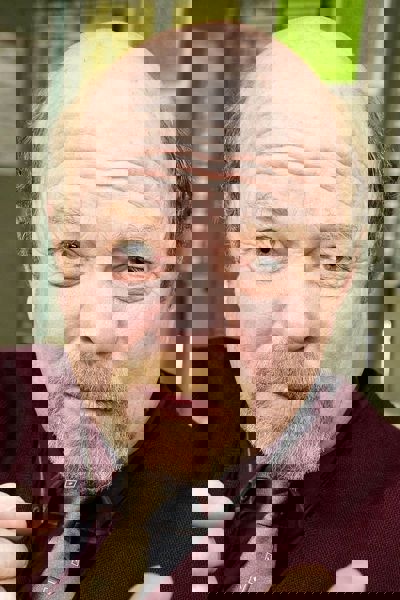 Phil Hendrie