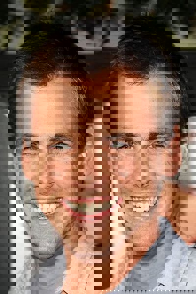 Tommy Dewey