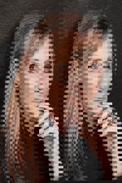 Lesley Sharp