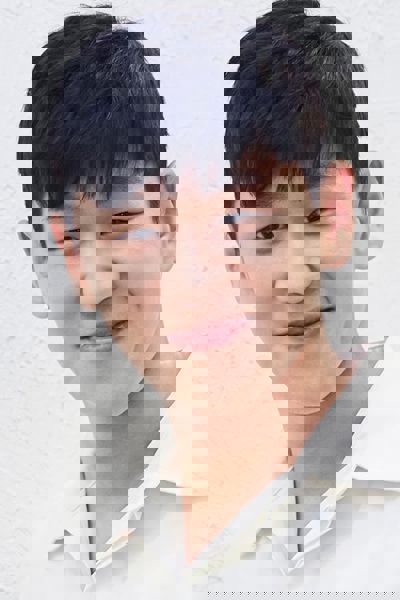 Kang Hong-suk