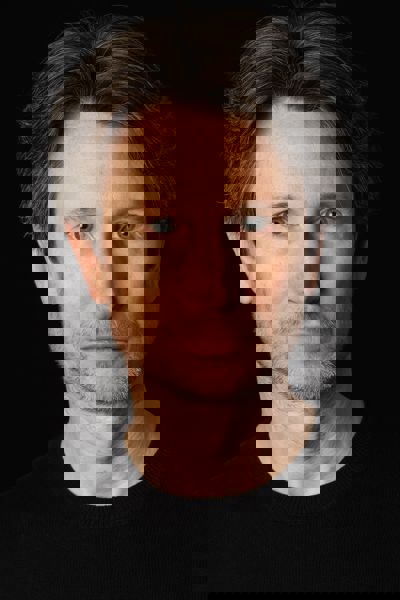 Jonathan Aris