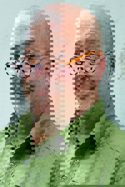 Andrew Zimmern