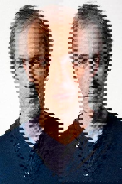 Stephen Dillane