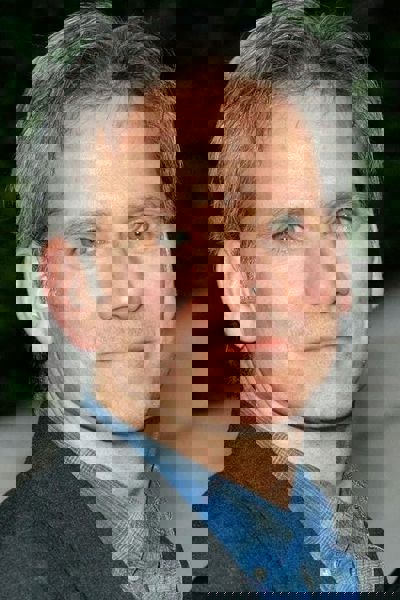 Campbell Scott