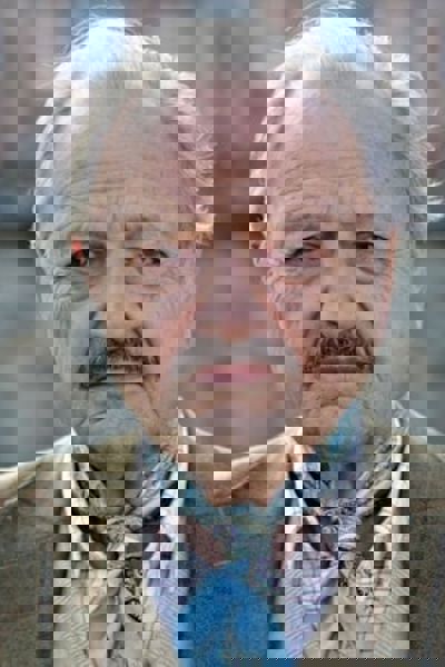 Peter Bowles