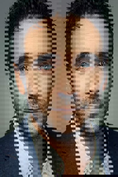 Allan Hawco