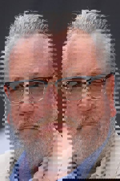 Ray Winstone