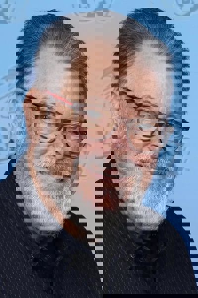 Jonathan Frakes