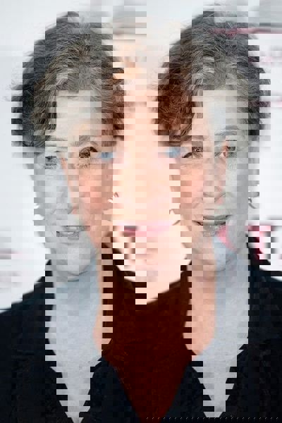 Caroline Quentin