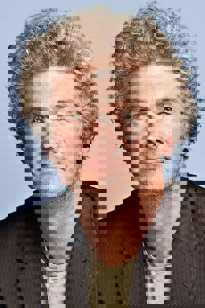Simon Farnaby