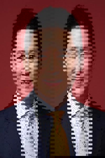 Shin Dong-yup