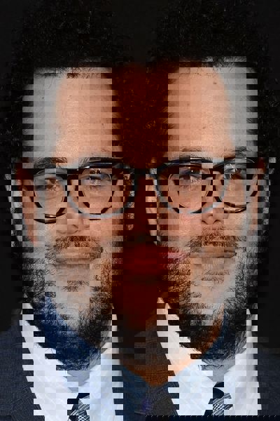 Josh Gad