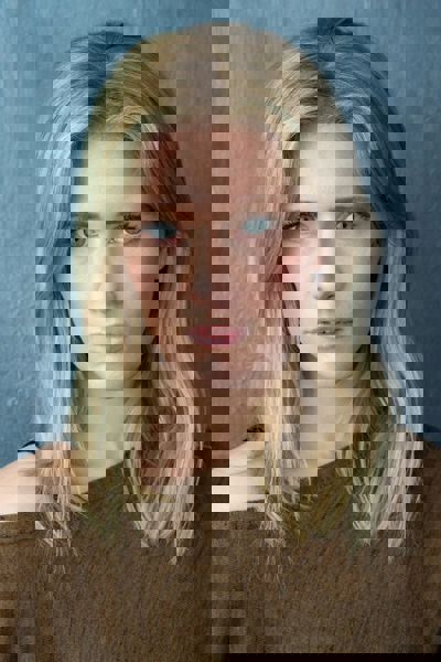Amy De Bhrún