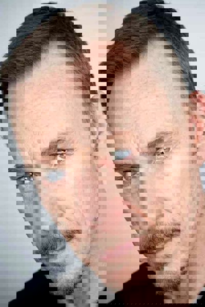 Ben Daniels