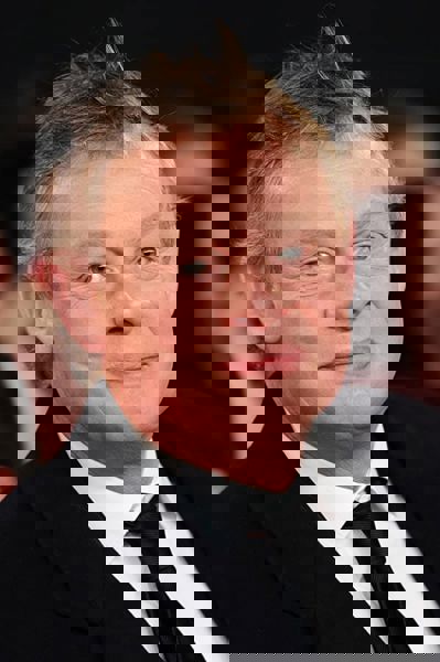 Martin Clunes